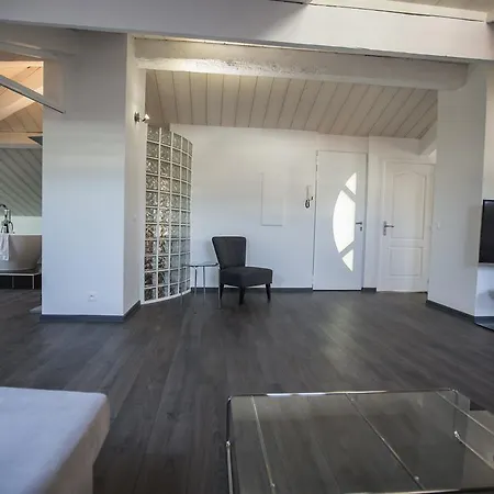 Sherlock Loft By Connexion Cannes Exterior photo